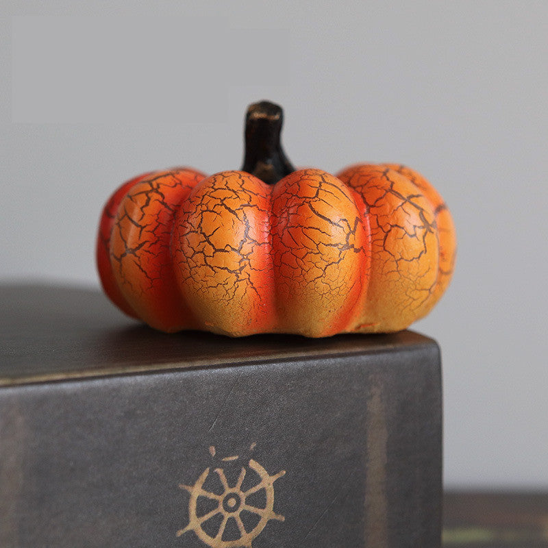 BLYNTRA Pumpkin Candle Lantern – Luminous Resin Halloween Decoration BLYNTRA