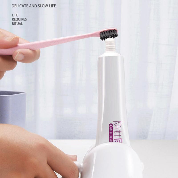 Creative lazy toothpaste squeezer Silicone Back Scrub Bath Brush