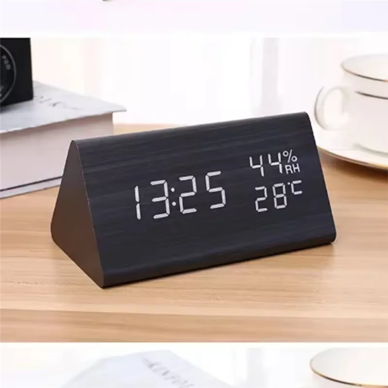 BLYNTRA LED Student Clock – Minimalist Wood Design with Temperature BLYNTRA