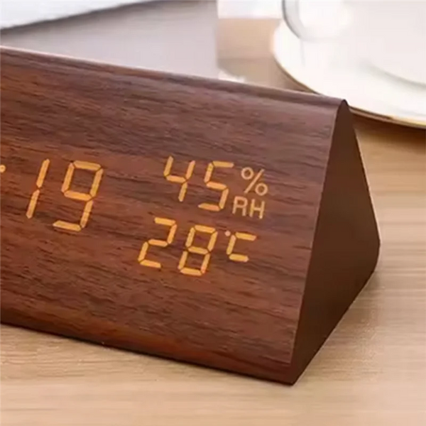 BLYNTRA LED Student Clock – Minimalist Wood Design with Temperature BLYNTRA