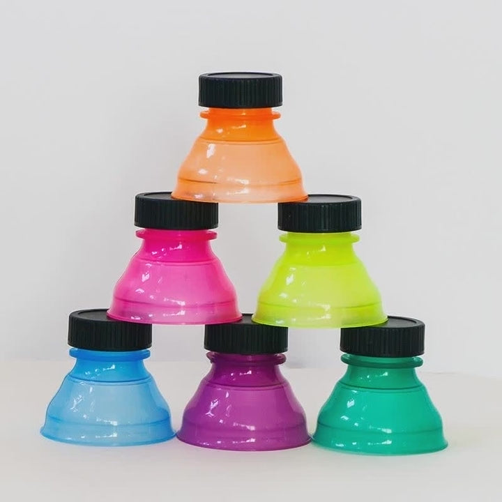Soda Can Bottle Lid – Reusable & Spill-Proof
✅ Leak-proof & spill-resistant – Prevents messes
✅ Keeps drinks fresh – Preserves carbonation
✅ Universal fit – Works with most soda & beer cans
✅ Reusable & eco-friendly – Reduce waste
✅ Perfect for travel & outdoor use

🔹 Material: BPA-Free Plastic
🔹 Colors: Blue, Pink, Red
🔹 Fits: 12oz-16oz cans

Great for soda, beer, energy drinks, and outdoor adventures! 